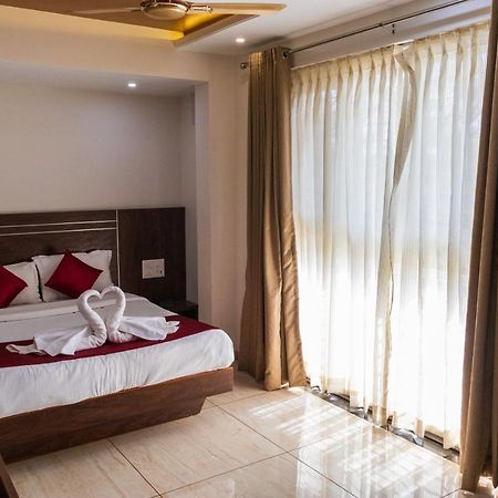 D' Manor Service Apartment Belgaum Buitenkant foto