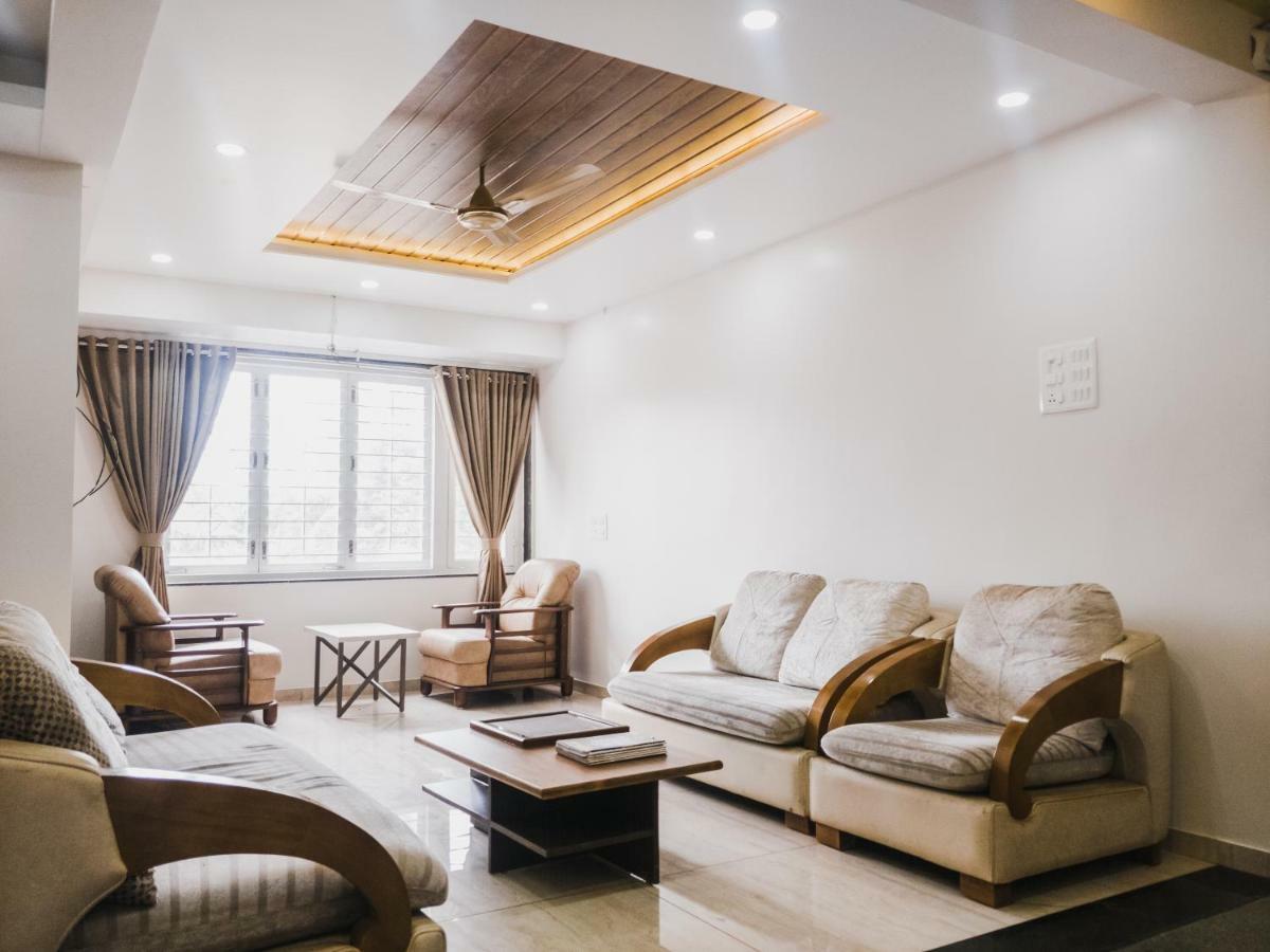 D' Manor Service Apartment Belgaum Buitenkant foto